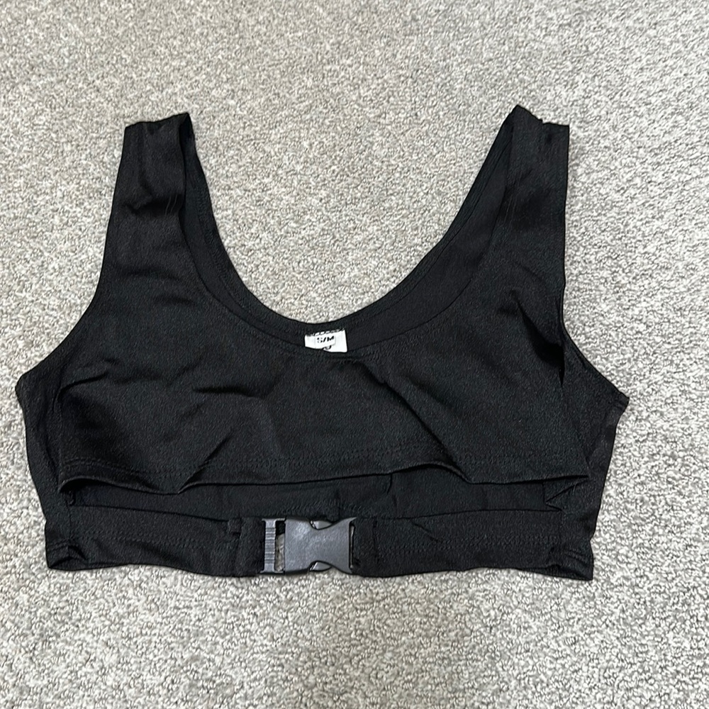 Black cropped buckle underboob top
